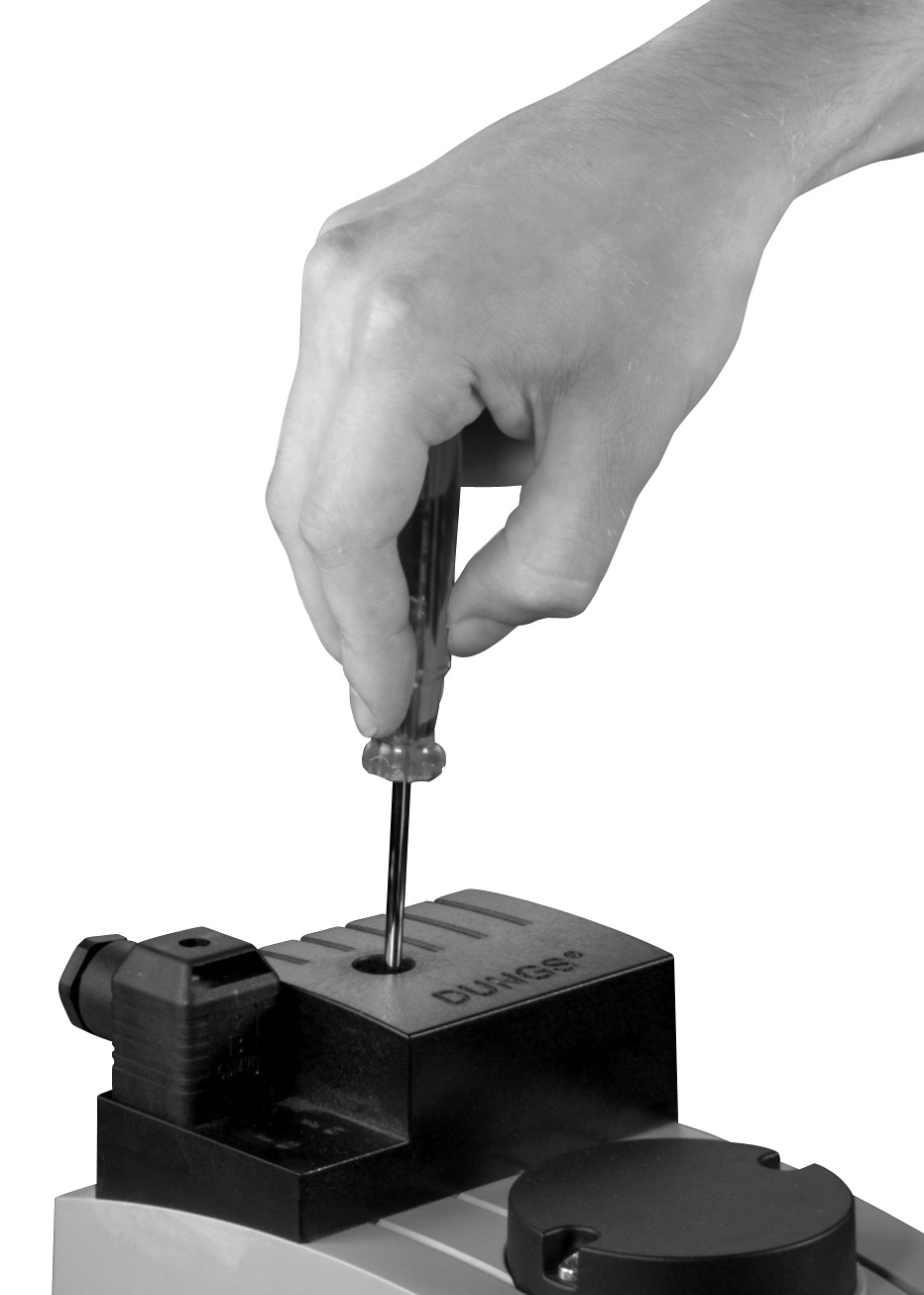 DMV-D/12, DMV-DLE/12 Päämäärän säätö DMV-D/12, DMV-DLE/12 Indstilling af hovedmængden DMV-D/12, DMV-DLE/12 Huvudmängdinställning DMV-D/12, DMV-DLE/12 Innstilling av hovedmengden Päämäärä säädetään