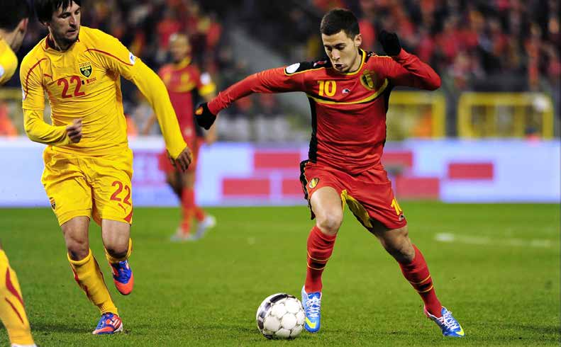EDEN HAZARD BELGIA SYNTYNYT 07.01.1991 PELIPAIKKA Laitahyökkääjä A-MAAOTTELUT/MAALIT 52/5 SEURA Chelsea Yksi yhtä vastaan tilanteissa jo nyt yksi maailman parhaista pelaajista.