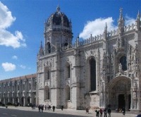 LISSABON - PORTO 13.-20.5.2015 ( alustava ohjelma ) Ke 13.5.2015 ( Tarvittaessa Jyväskylän Harjun tilausajolaituri klo 8.50 ) Klo 9.40 Jämsänkosken linja-autoasema.