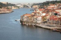 tai valkoviini Mineraalivesi Kahvi Klo 14:30 Jokiristeily Douro -joella Portossa Tällä noin tunnin