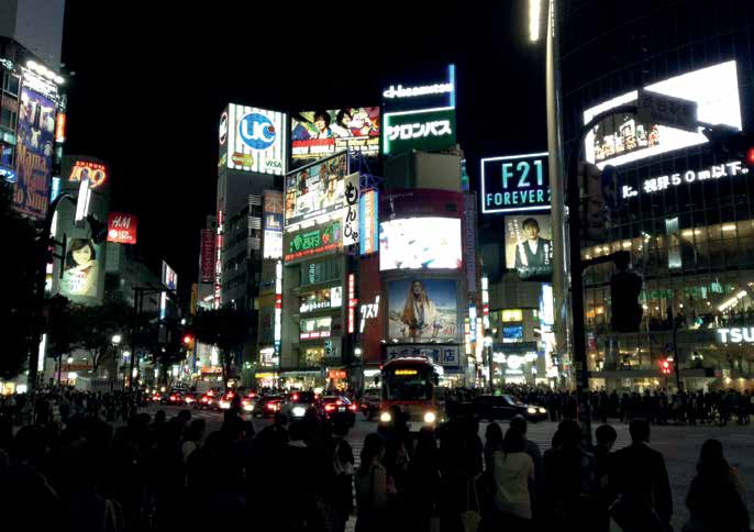 Shibuya 109 -tavaratalo, Minoru Takeyama 1979 TOKIO TÄNÄÄN Ilta Shibuyassa Kun haluat nopean kokemuksen Tokion urbaanista sykkeestä, vietä matkasi ensimmäinen ilta Shibuyassa.