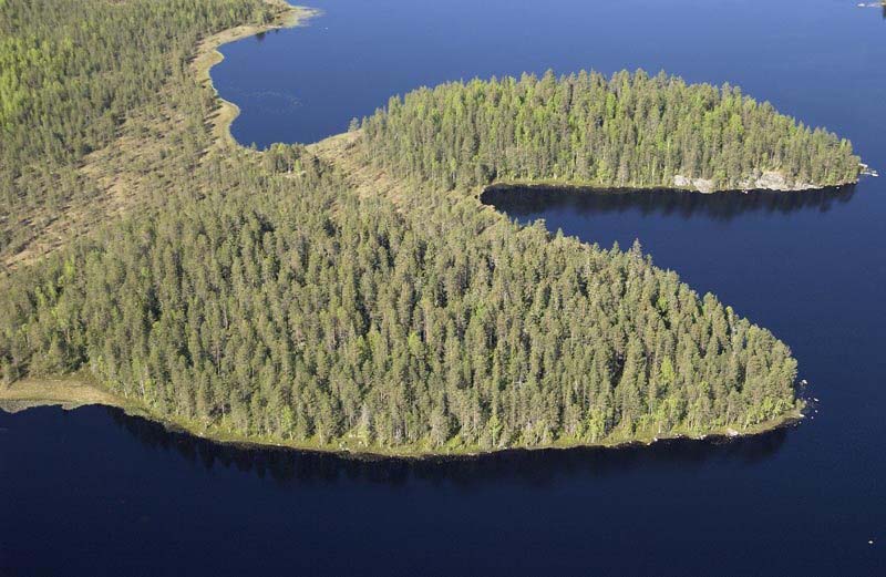 SUUNNITTELUKESKUS OY Multian kunta 12 (36) Luontokohteita ja nähtävyyksiä ovat Kiiskilänmäki, Kulhanvuori (SL 495620), Syväojankuru, Pirttipuron mylly,