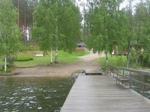 Anni-Riitta kertoi meille, että kesäisin täällä on väkeä, mutta talvella on