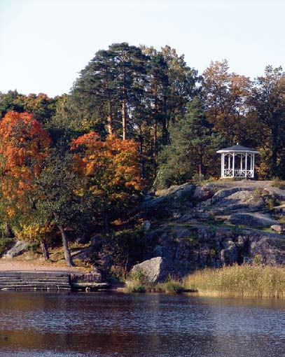 92 Suvut kohtaavat Viipur Sellanen ol Viipuri karjalaisten kaupunki Pyöreän tornin hämärässä Monrepos-puisto, Viipurin linna, Lallukan talo, Aallon kirjasto paljon tuttua kaikille suomalaisille,