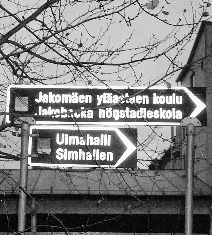 Sosiaaliturva1701 3/30/06 1:17 PM Sivu 11 Kallioille rakennettu lähiö Koillis-Helsingissä ikuna Jakomäki rakennettiin Koillis-Helsingin kallioille 1960-luvun lopulla muutamassa vuodessa.