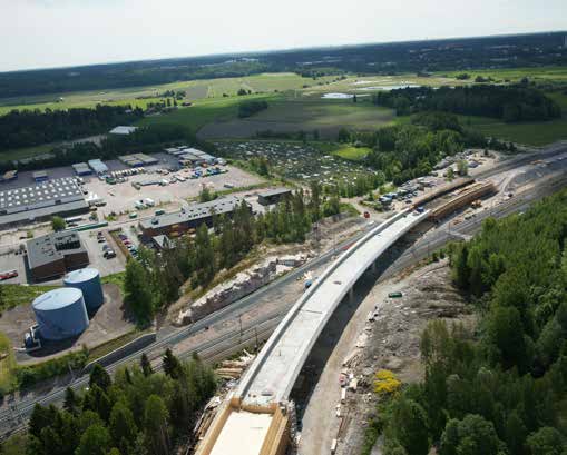 Kehärata on 18 kilometriä pitkä, poikittainen raideyhteys, joka yhdistää Vantaankosken radan lentoaseman kautta päärataan Vantaan Hiekkaharjussa.