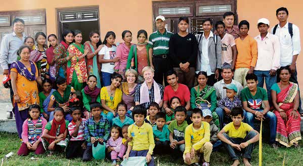 Työ on lähellä hänen sydäntään, koska myös hän itse on kokenut köyhyyttä ja syrjintää. Bhibin Shakya syntyi Länsi- Nepalissa buddhalaiseen perheeseen vuonna 1973.