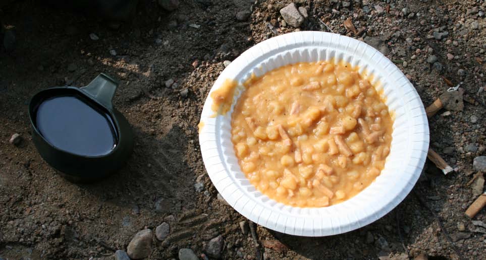 Koska ateriatuki maksetaan suoraan ruokaloille, on sitä mahdoton hassata turhanpäiväisiin ostoksiin. Opiskelijaruokaloiden etuudet ovat voimassa myös itäisen satamakaupungin, Helsingin puolella.