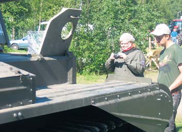 hiuspohjan jäädytyslaitteiden hankintaan keskussairaaloihin (käytetään rintasyövän hoidossa).
