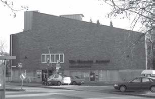 Saunabaarin rakennus 10.1.2007. (Kuva: Piia Nordström.) Saunabaarissa tavataan Helvi Kainulainen, 85, osti Maunulasta yli kolmekymmentä vuotta sitten kerrostalokaksion.