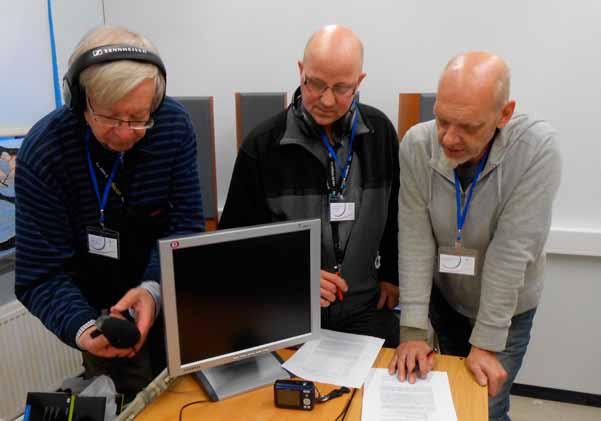 TST kerhot ja kurssit Radioryhmä ja TST ry:n Kuvaajat siirtyvät vuoteen 2014 Mediakeskuksessa Markku Strengell, Juha Tolvanen ja Ari- Pekka von Hertzen Mistä lähti idea toimintaan?