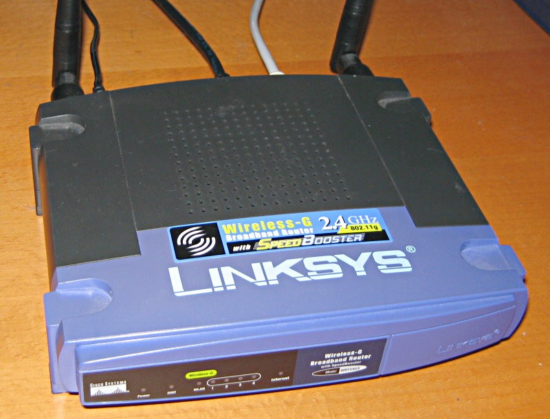 Linux-esimerkkejä: OpenWrt OpenWrt on kokoelma vapaita ohjelmia Linux-pohjaisiin