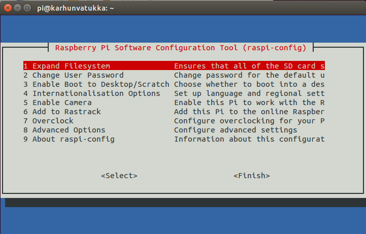 Kuv a 5: Raspbian-käyttöjärjestelmän aloitusvalikko 7. Raspbian käyttöjärjestelmä tulee ensiksi päivittää. Tee se komennolla sudo apt get update && sudo apt get upgrade. 8.