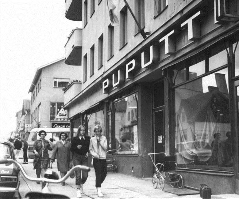 ESITE SIJOITUSKOHTEEKSI TARJOTUSTA KIINTEISTÖSTÄ TUOTTO ARVO KEHITYS Liike- ja asuntokiinteistö Riihimäki 1522 m 2 HYVÄ MAKRO- JA MIKROSIJAINTI VANKKA RAKENNUS PALJON PIENIÄ ASUNTOJA SELKEÄ