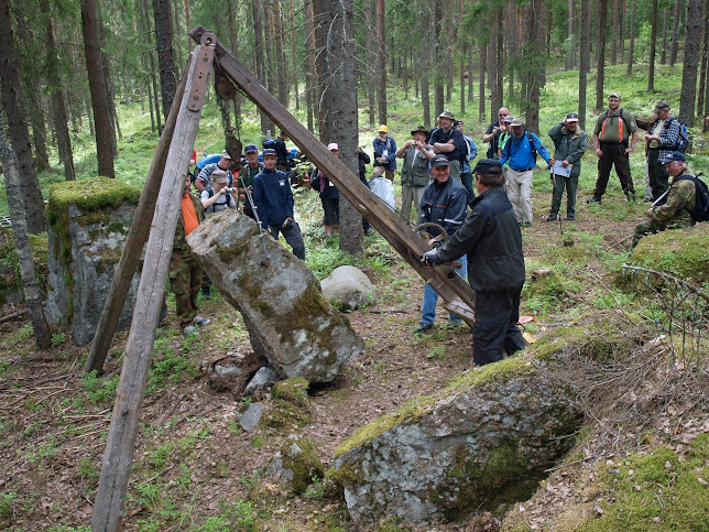 1 Johdanto Salpalinja on edelleen itsenäisen Suomen suurin yksittäinen rakennuskohde.