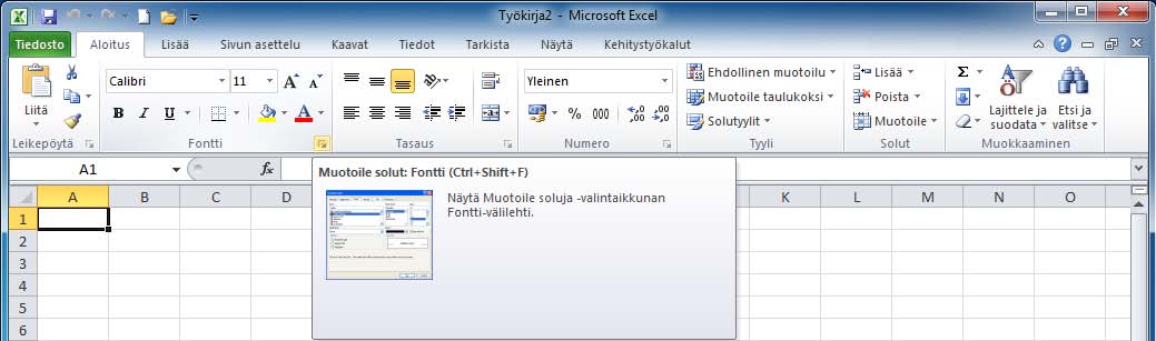 Valintaikkunat Office 2010-ohjelmista löytyvät perinteiset Windows-valintaikkunat (Dialog box). Valintaikkunoissa voit tehdä useita yksityiskohtaisempia toimintoja ohjaavia asetuksia.