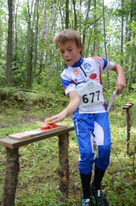 Monipuolinen pohja. Paljon liikkumista. Urheilullinen elämäntapa. Autonomian tunne.