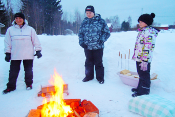 HELMIKUUN JÄSENRETKI Juhlavuoden toinen retki suuntautui Koutaniemen avariin maisemiin.