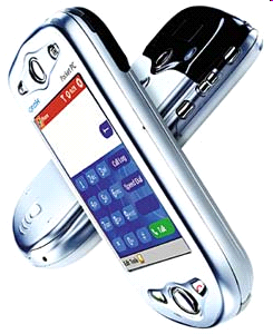 Motorola V600 GSM 850 / 900 / 1800 / 1900 Koko 88 x 48 x 24 mm Paino 115 g Näyttö TFT, 65536 väriä, 176 x 220 pikseliä 5 MB jaettu muisti GPRS luokka 10 (4+1/3+2 slots), datanopeus 32-48 kbps