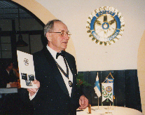 Saatteeksi Nurmijärven Rotaryklubin historiikin jatko-osa vuosilta 1996-2001 osoittaa toimintamme aktiivisuutta. Sitä se on ollut erityisesti nuorisonvaihdossa ja useissa projekteissa.