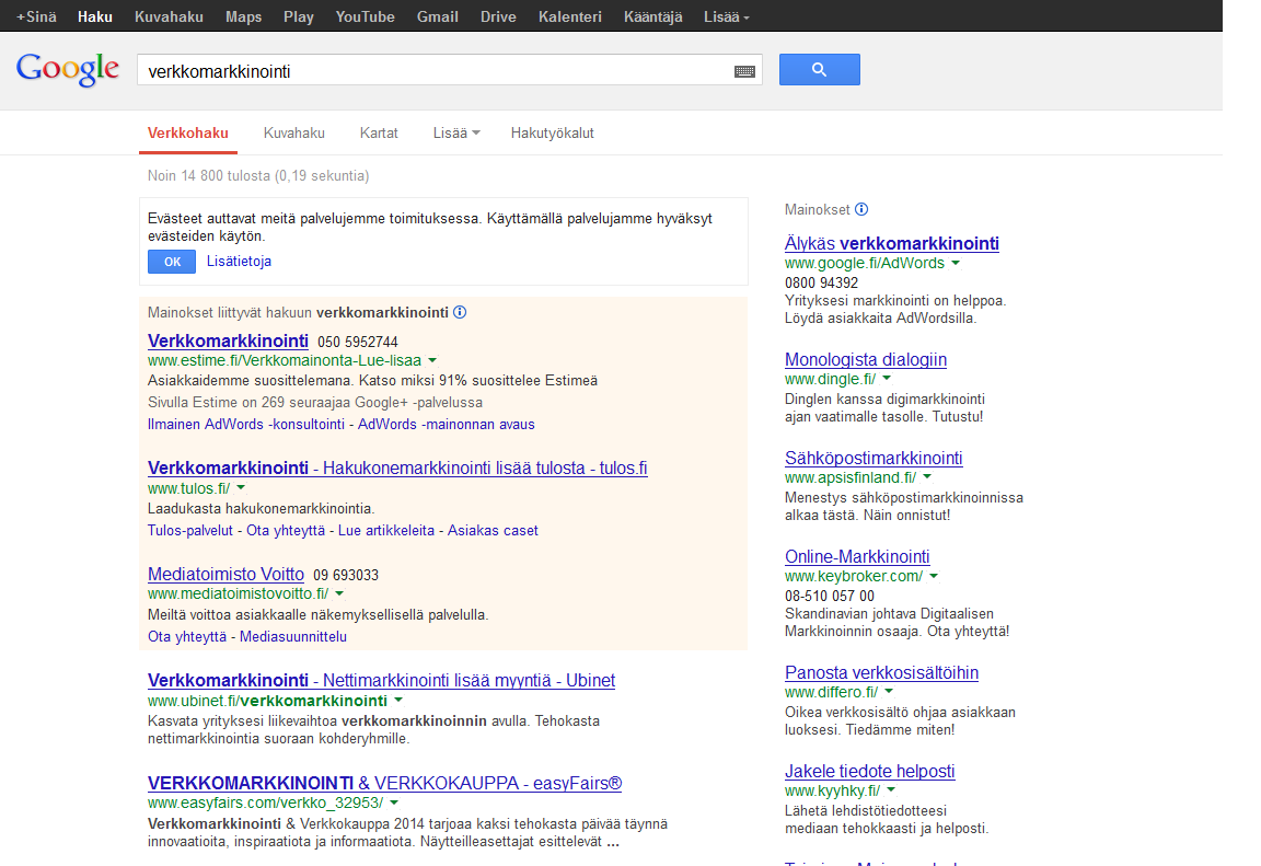 16 KUVA 2. Googlen hakutulos Kuvassa 2 näkyy Googlen hakutulos, jossa olen käyttänyt hakusanaa verkkomarkkinointi. Ensimmäiset kolme hakutulosta tummemmalla pohjalla ovat maksettuja hakukonetuloksia.