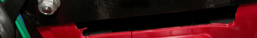 3. Moottorin sarjanumero on leimattu kampikammion pohjaan vasemmalle puolelle VIRTALUKKO Virtalukko (ignition switch) sijaitsee ajoneuvon rungon etuosassa sen oikealla puolella.
