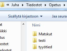 Kansioiden lisääminen kirjastoon Kirjastoon kerätään sisältöä useasta eri kansiosta. Samaan kirjastoon voi lisätä kansioita eri sijainneista.