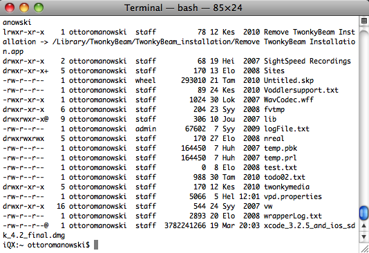 Terminaali-ohjelman käynnistys Mac OS X käyttöjärjestelmässä (sinun omalla koneella) Terminal-ohjelma sijaitsee Ohjelmat-kansion (Applications) Lisäohjelmat-kansiossa (Utilities).