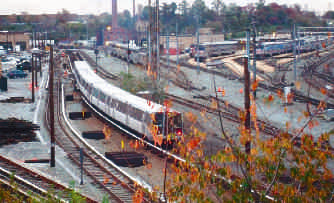Matkalainen kista Washingtoniin ta Penn Stationille, mistä myös Amtrakin junani oli määrä lähteä klo 9.35.