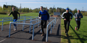 kävelijän osallistumismaksun. Liiton joukkueessa voit osallistua mille tahansa kävelyn 10 km, 20 km, 30 km tai 40 km reiteistä.