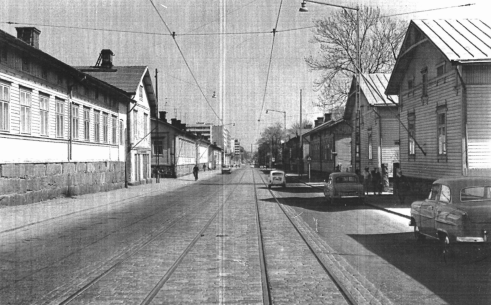 Vanhan puukaupungin tarinoita, osa 1 Itäiseltkarult päi Itäisen Pitkäkadun varret ovat talvi- ja jatkosotien jälkeen kokeneet melkoisen muodonmuutoksen.