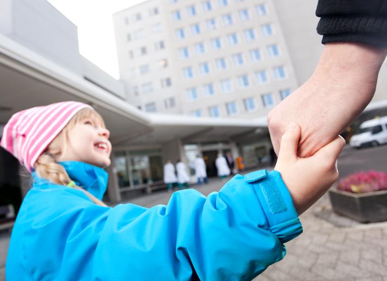 RAKENTAMINEN POTILASTYÖN KESKELLÄ Sairaalatekniikan päivät