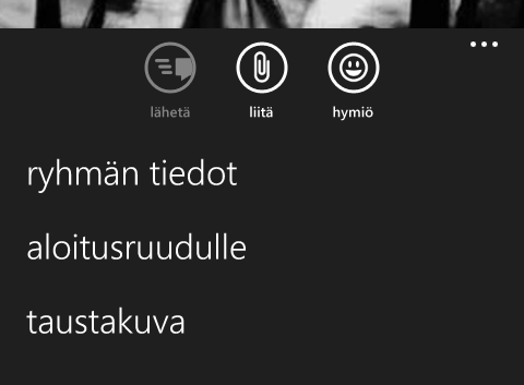 useampia tai heidän nimensä ovat pitkiä). Nyt kun joku ryhmän jäsenistä lähettää ryhmään viestin, normaalikeskustelusta poikkeavasti viestissä näkyy myös lähettäjän nimi.