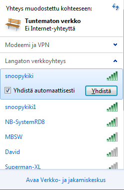 Langattoman yhteyden konfiguroiminen 1. Napsauta Windows -ilmaisinalueelta langattoman verkon kuvaketta, jossa on oranssi tähti. 2.