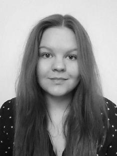 18 KATJA SUCHKOVA suchkova.e.katja@student.uta.fi Moikka! Mä olen Katja, oon 21-vuotias ja toisen vuoden venäjän opiskelija, sekä tietysti teidän tuutori.