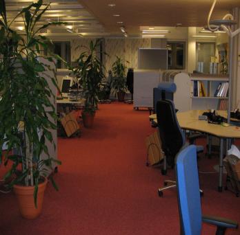 Fyysiset, virtuaaliset ja sosiaaliset tilat Fyysiset tilat - Työpiste - Työhuone - Työympäristö - Tehtävät Koti Päätyöpaikka(t), toimisto Liikkuvat paikat, esim.