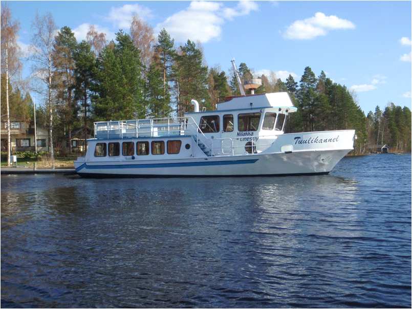 Tervon kunnan kesäkirje 2012 21 TULE TUULIKANTELEEN KYYTIIN JA BONGAA TONTTI PERHEELLESI Toimiva Tervo -hanke järjestää kaksi risteilyä Tuulikannel-aluksella Tervo-päivien yhteydessä, pe 29.6. klo 18.