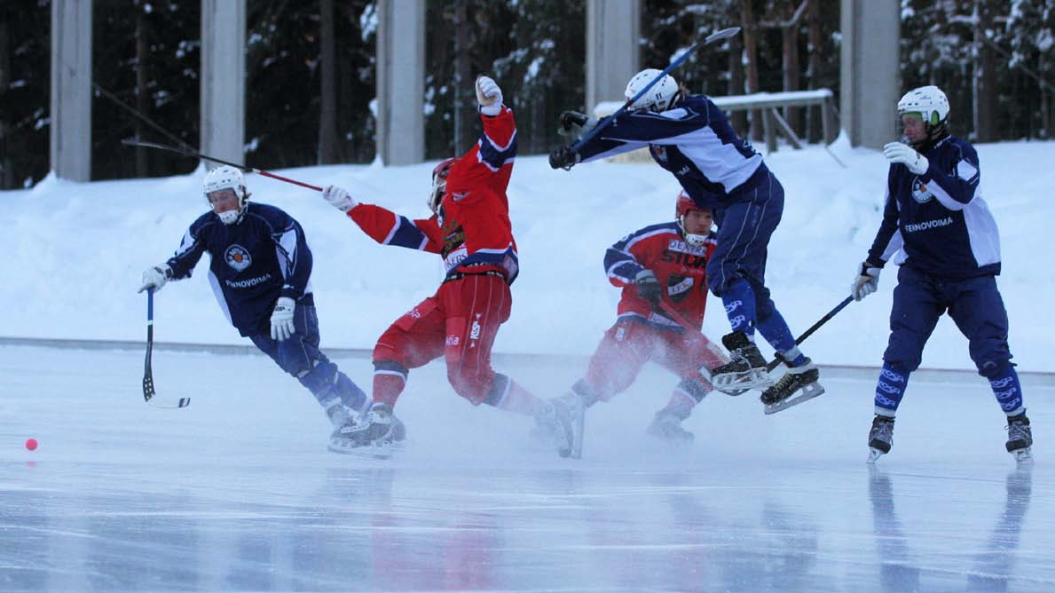 Jääpallo Botnia tekemässä paluuta pudotuspeleihin Botnia on viime kaudet nuorilla ryhmillään rämpinyt pudotuspelien ulkopuolella.