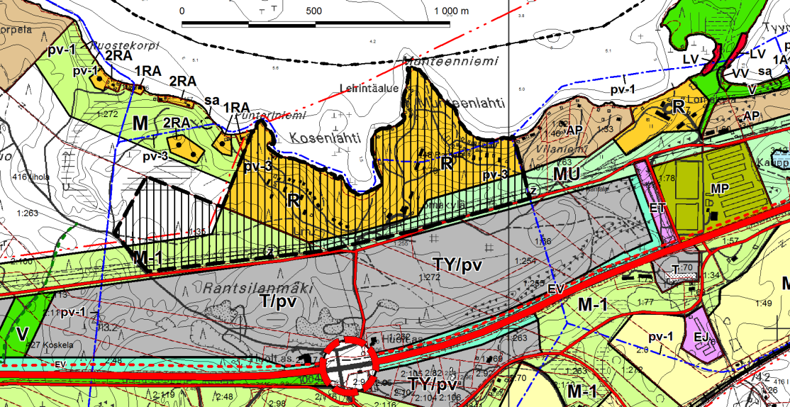 Tärkeä pohjavesialue (pv). Alueen vieressä Rantsilanmäen risteysalueen tienoolla on km-3-kohdemerkintä: Vähittäiskaupan suuryksikkö, jonka vaikutus kohdistuu seudulliseen ostovoimaan.