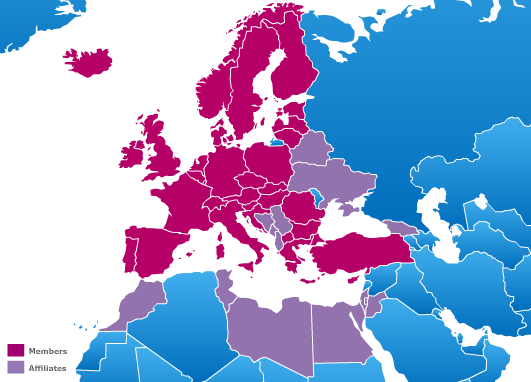 13 Vuonna 1996 CENELEC ja IEC aloittivat yhtstyön, jotta vältyttäisiin päällekkäisiltä standardointisuunnitelmilta ja työstä saataisiin mahdollisimman tehokasta.