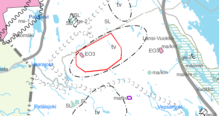 FCG SUUNNITTELU JA TEKNIIKKA OY Kaavaselostus 10 (66) Tynnyrivaaran tuulivoimapuiston hankealueelle on osoitettu ohjeellinen moottorikelkkareitti sekä ulkoilureitti. Moottorikelkkareitti on kumottu 3.