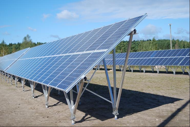 mittakaavan keskitettyyn aurinkoenergituotantoon siihen soveltuvilla markkinoilla Espoon autovarikko: 55 kw:n aurinko-sähköjärjestelmä