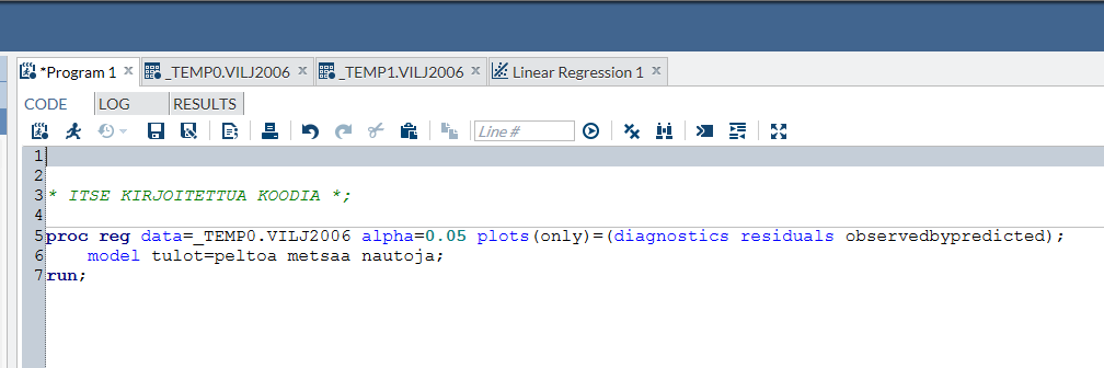 Esimerkki Sama analyysi onnistuu SAS Studiossa perinteisesti kirjoittamalla itse koodin CODE-välilehdelle.