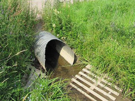 Rummun suulta löytyi kaksi lavaa, jotka saattavat