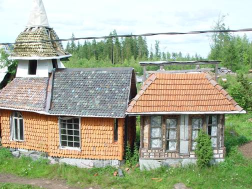 Tanssirinki on muinaisen meriveden muovaaman peruskallion päälle rakennettu tanssipaikka,joka symboloi maapalloa,jonka ympäri ihmiset tanssivat.