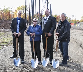 UUSI KOTI GROUND-BREAKING OCTOBER 14, 2015 Todd Slotegraaf (OFRA Board Chair), David Orazietti (MPP), Charles Murto (Canada s Ambassador to Finland), Christian Provenzano (Mayor Sault Ste.