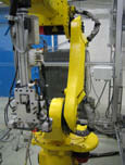 Valvottava robotti instrumentoidaan normaalisti valvottavalle kohteelle soveliain anturein ja mittausmenetelmin.