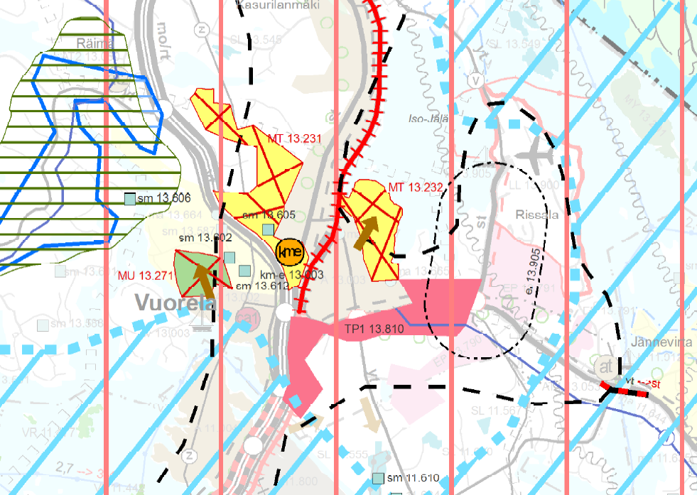 Pohjoisesta etelään ja idästä länteen on osoitettu seudullinen retkeilyreittivaraus. Jännevirralla, Vuorelassa ja lentoaseman Iso-Jälän puoleisella rannalla (Järviterminaali) on pienvenesatamat.