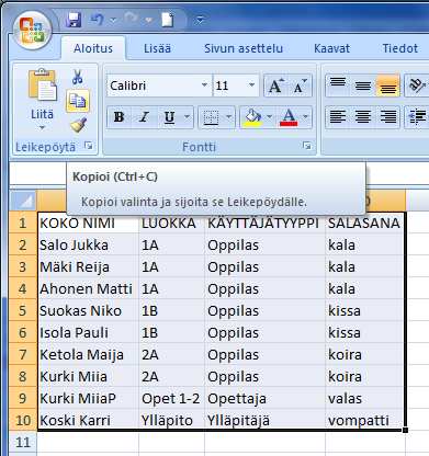 Tunnusten luonti käyttäjälistan avulla (sovellus: Käyttäjien tuonti) Tuo oppilaslista esim. Primuksesta Exceliin. Ota mukaan oppilaan nimi (sukunimi ja etunimi) sekä oppilaan luokkatunnus.