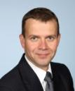 OHJAUS Poliittinen ohjaus Hallitus Juha Sipilä (pääministeri) Strategiaistunto Strategiasihteeristö Toimintatapojen uudistaminen Anu Vehviläinen (pj) Reformit Ministerityöryhmät Anne Berner (pj) Juha